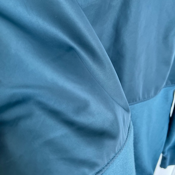 Under Armour High/Low Hoodie in Teal - Picture 4 of 6